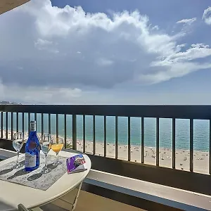 Espectaculares Vistas Al Mar Playa Malagueta Málaga